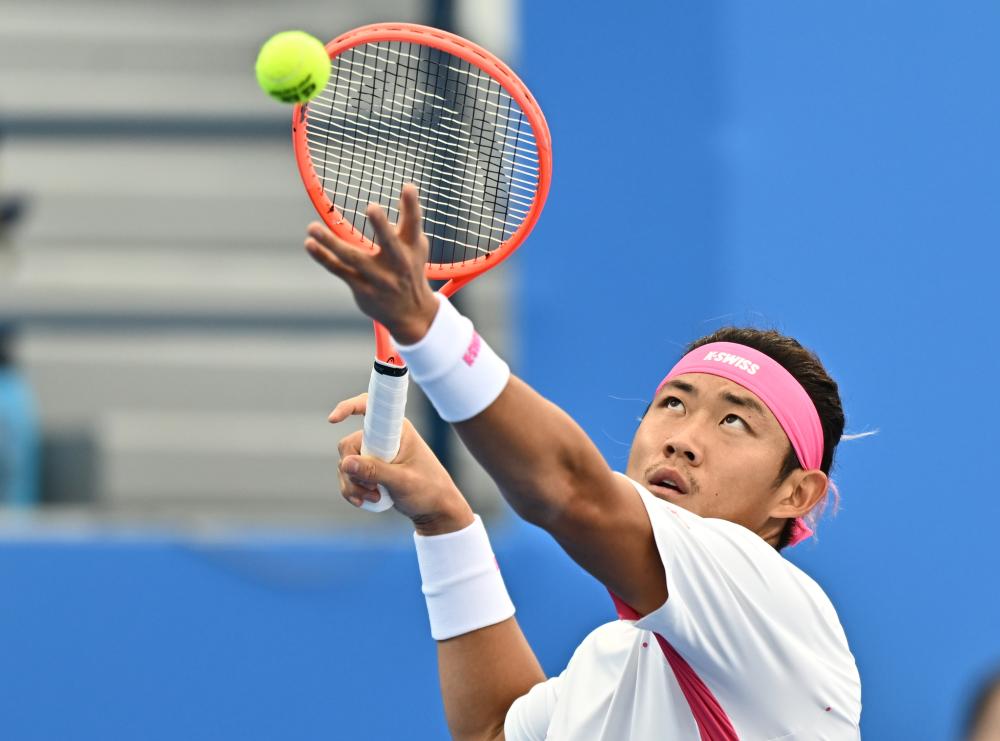 亞的比賽中 亞的比賽中