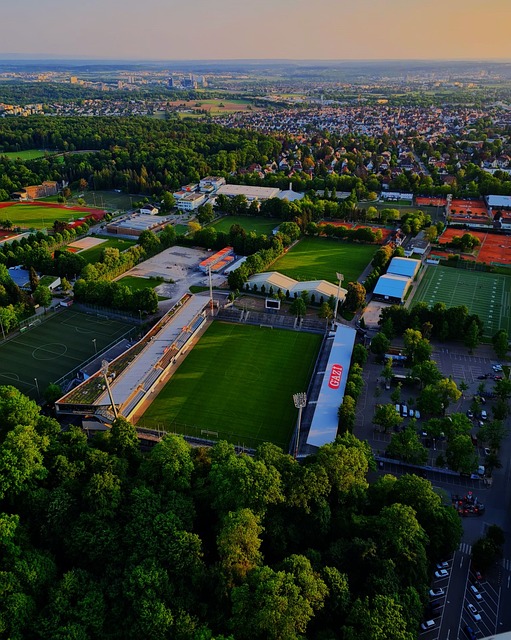 激励市民在 激励市民在